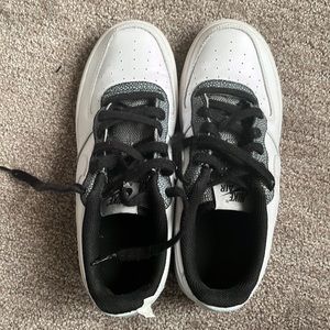 White and black airforces